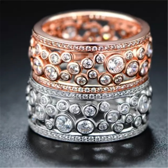 New 925 Silver Round Cut Diamond Band Ring - Picture 3 of 3